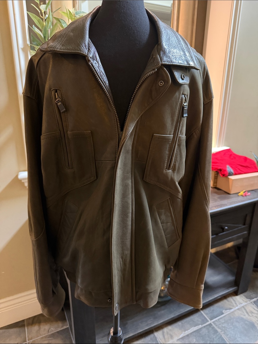 Vintage Men's Leather Bomber Jacket - Taupe colour
